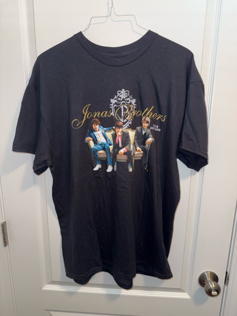 Jonas Brothers Black Graphic Short Sleeve T‑Shirt from 2007-2008 Tour in Size XL